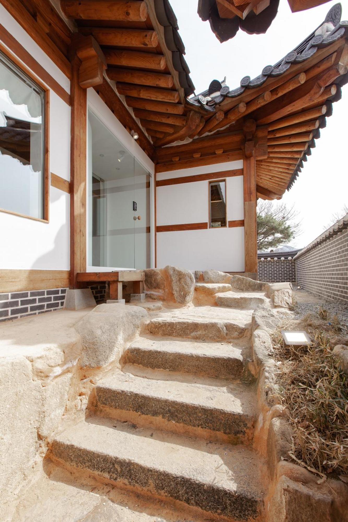 Cheong-Yeon, The Korean Traditional House Hanok In Jeonju Hanok Village Buitenkant foto
