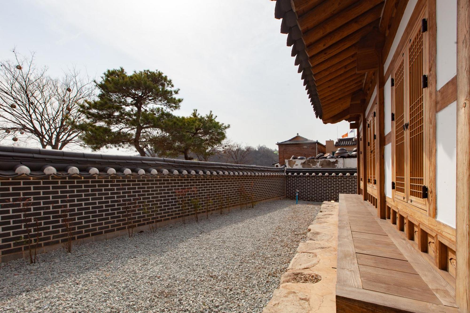 Cheong-Yeon, The Korean Traditional House Hanok In Jeonju Hanok Village Buitenkant foto